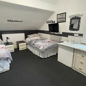 Manhattan Guest house